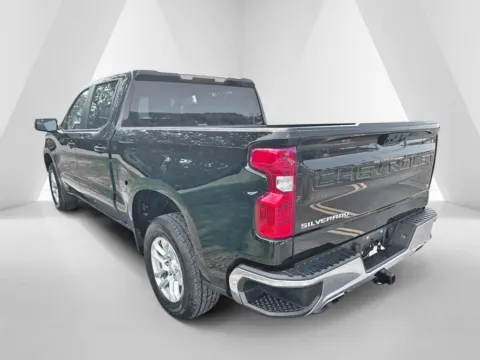 More photos of 2023 Chevrolet Silverado 1500 LT at Hometown Chevrolet, OH