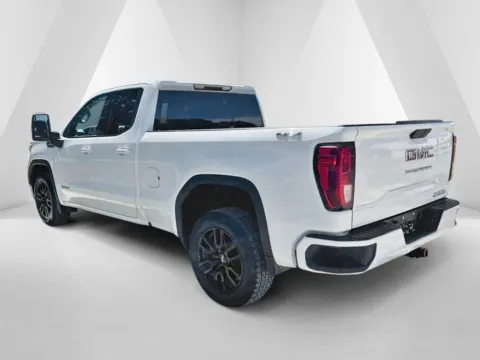 More photos of 2020 GMC Sierra 1500 Elevation at Hometown Chevrolet, OH