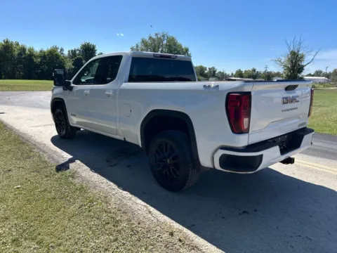 More photos of 2020 GMC Sierra 1500 Elevation at Hometown Chevrolet, OH