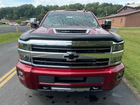 Photos of 2019 Chevrolet Silverado 3500 HD High Country for sale in Waverly, OH at Hometown Chevrolet