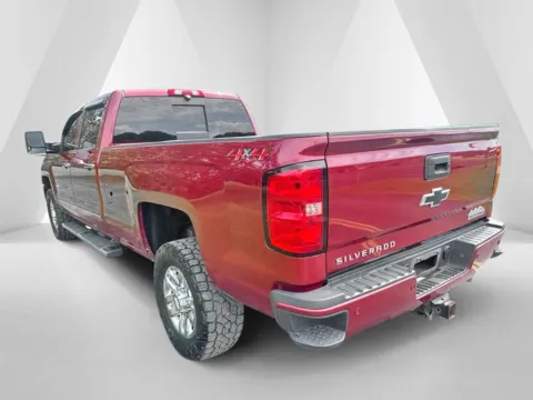 More photos of 2019 Chevrolet Silverado 3500 HD High Country at Hometown Chevrolet, OH