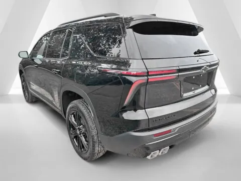 More photos of 2027 Chevrolet Traverse LT at Hometown Chevrolet, OH