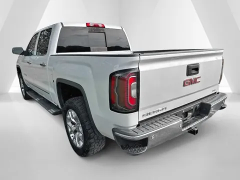 More photos of 2018 GMC Sierra 1500 SLT at Hometown Chevrolet, OH