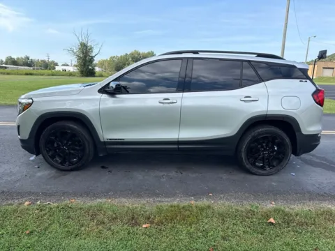 More photos of 2020 GMC Terrain SLE at Hometown Chevrolet, OH