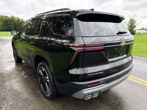 More photos of 2027 Chevrolet Traverse LT at Hometown Chevrolet, OH
