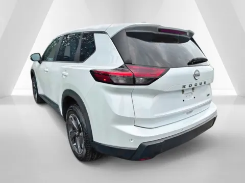 More photos of 2024 Nissan Rogue SV at Hometown Chevrolet, OH