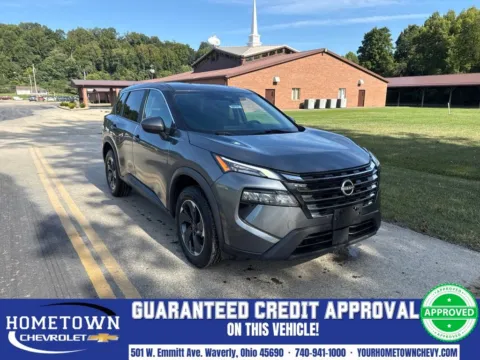 Gray 2024 Nissan Rogue SV for sale in Waverly, OH