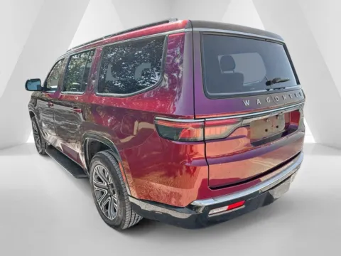 More photos of 2024 Jeep Wagoneer Series II at Hometown Chevrolet, OH