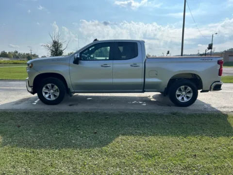 More photos of 2019 Chevrolet Silverado 1500 LT at Hometown Chevrolet, OH