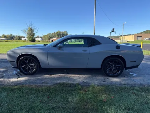 More photos of 2022 Dodge Challenger SXT at Hometown Chevrolet, OH