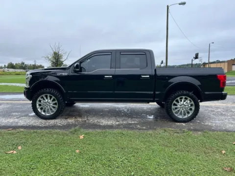 More photos of 2018 Ford F-150 at Hometown Chevrolet, OH