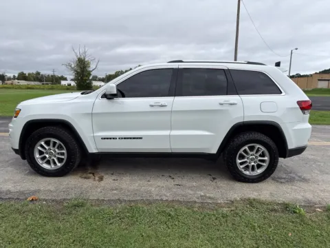 More photos of 2020 Jeep Grand Cherokee Laredo E at Hometown Chevrolet, OH