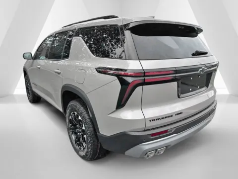 More photos of 2027 Chevrolet Traverse Z71 at Hometown Chevrolet, OH