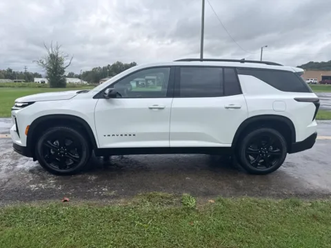 More photos of 2027 Chevrolet Traverse LT at Hometown Chevrolet, OH