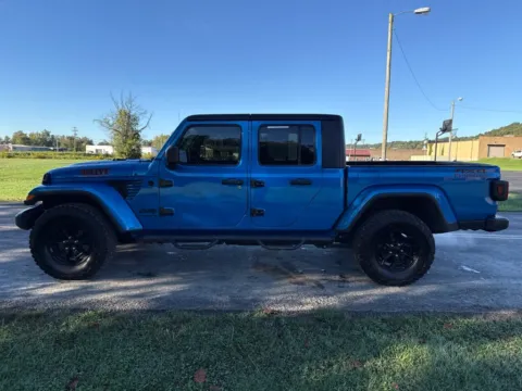 More photos of 2021 Jeep Gladiator Willys at Hometown Chevrolet, OH