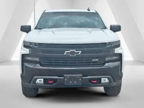 Photos of 2019 Chevrolet Silverado 1500 LT Trail Boss for sale in Waverly, OH at Hometown Chevrolet