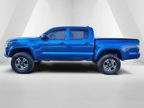 More photos of 2017 Toyota Tacoma TRD Sport at Hometown Chevrolet, OH