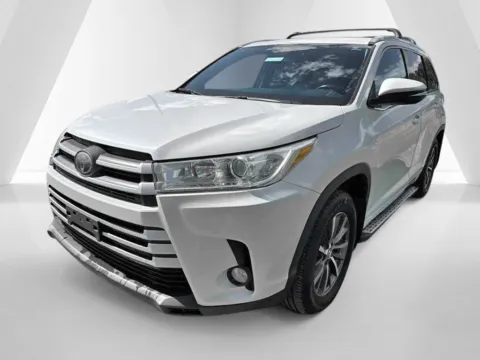 Another view of 2018 Toyota Highlander XLE for sale in Waverly, OH at Hometown Chevrolet