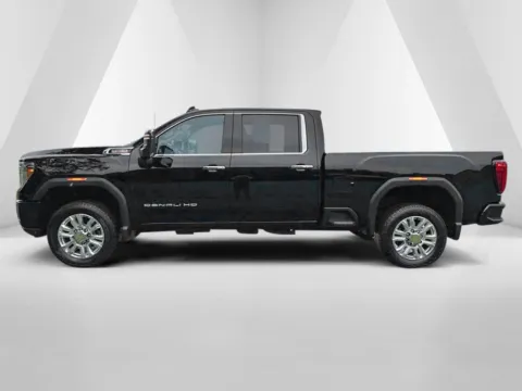 More photos of 2020 GMC Sierra 2500 HD Denali at Hometown Chevrolet, OH