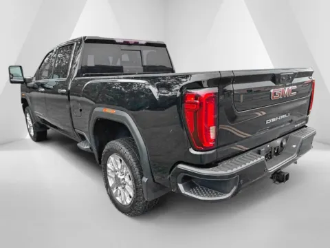 More photos of 2020 GMC Sierra 2500 HD Denali at Hometown Chevrolet, OH