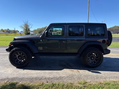 More photos of 2021 Jeep Wrangler Unlimited Sport S at Hometown Chevrolet, OH