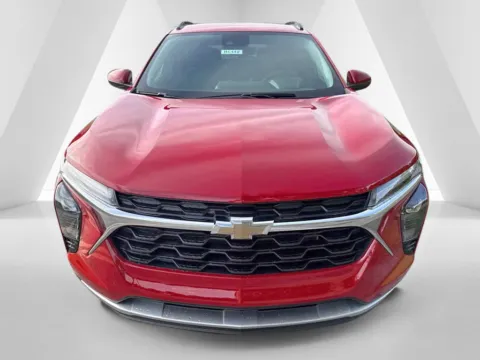 Photos of 2026 Chevrolet Trax LT for sale in Waverly, OH at Hometown Chevrolet