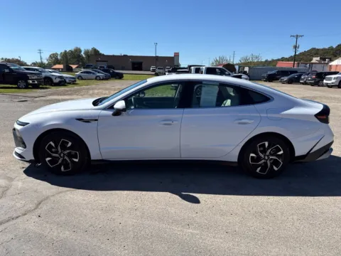 More photos of 2025 Hyundai Sonata SEL at Hometown Chevrolet, OH