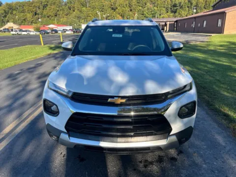 Photos of 2023 Chevrolet TrailBlazer LT for sale in Waverly, OH at Hometown Chevrolet