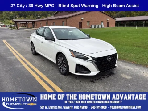 White 2024 Nissan Altima 2.5 SV for sale in Waverly, OH
