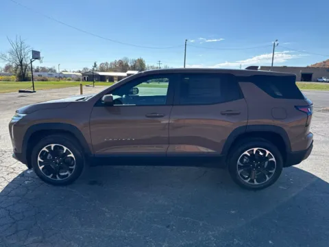 More photos of 2027 Chevrolet Equinox LT at Hometown Chevrolet, OH