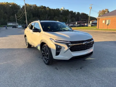 White 2026 Chevrolet Trax 2RS for sale in Waverly, OH