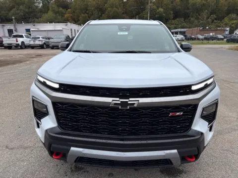 Photos of 2027 Chevrolet Traverse Z71 for sale in Waverly, OH at Hometown Chevrolet