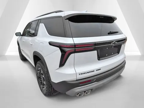 More photos of 2027 Chevrolet Traverse Z71 at Hometown Chevrolet, OH
