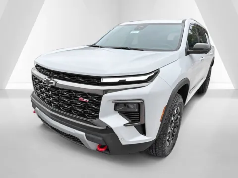 More photos of 2027 Chevrolet Traverse Z71 at Hometown Chevrolet, OH