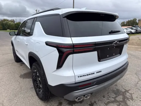 More photos of 2027 Chevrolet Traverse Z71 at Hometown Chevrolet, OH