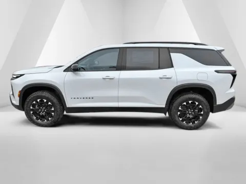 More photos of 2027 Chevrolet Traverse Z71 at Hometown Chevrolet, OH