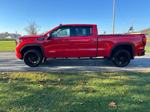 More photos of 2021 GMC Sierra 1500 Elevation at Hometown Chevrolet, OH