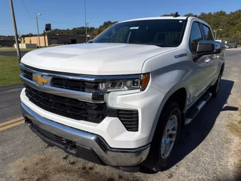 Another view of 2022 Chevrolet Silverado 1500 LT for sale in Waverly, OH at Hometown Chevrolet