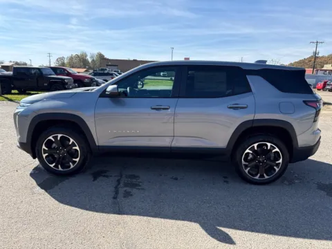 More photos of 2027 Chevrolet Equinox LT at Hometown Chevrolet, OH