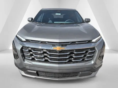 Photos of 2027 Chevrolet Equinox LT for sale in Waverly, OH at Hometown Chevrolet
