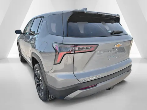 More photos of 2027 Chevrolet Equinox LT at Hometown Chevrolet, OH