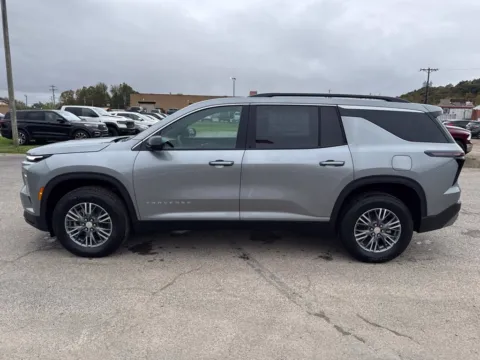 More photos of 2027 Chevrolet Traverse LT at Hometown Chevrolet, OH