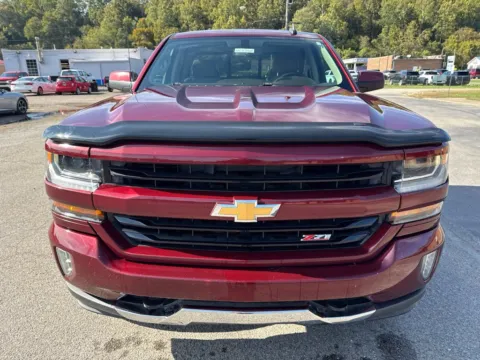 Photos of 2017 Chevrolet Silverado 1500 LT for sale in Waverly, OH at Hometown Chevrolet