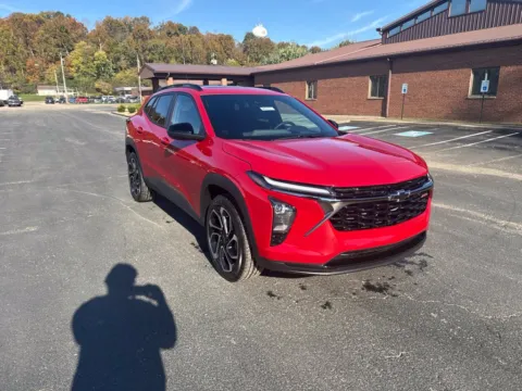 Red 2026 Chevrolet Trax 2RS for sale in Waverly, OH