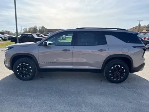 More photos of 2027 Chevrolet Traverse Z71 at Hometown Chevrolet, OH