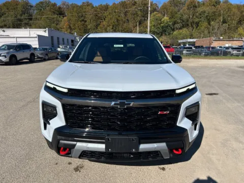 Photos of 2027 Chevrolet Traverse Z71 for sale in Waverly, OH at Hometown Chevrolet