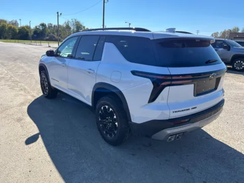 More photos of 2027 Chevrolet Traverse Z71 at Hometown Chevrolet, OH