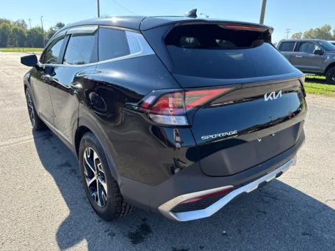 More photos of 2023 Kia Sportage EX at Hometown Chevrolet, OH