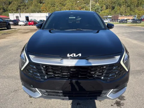 Photos of 2023 Kia Sportage EX for sale in Waverly, OH at Hometown Chevrolet