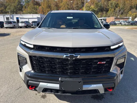 Photos of 2027 Chevrolet Traverse Z71 for sale in Waverly, OH at Hometown Chevrolet